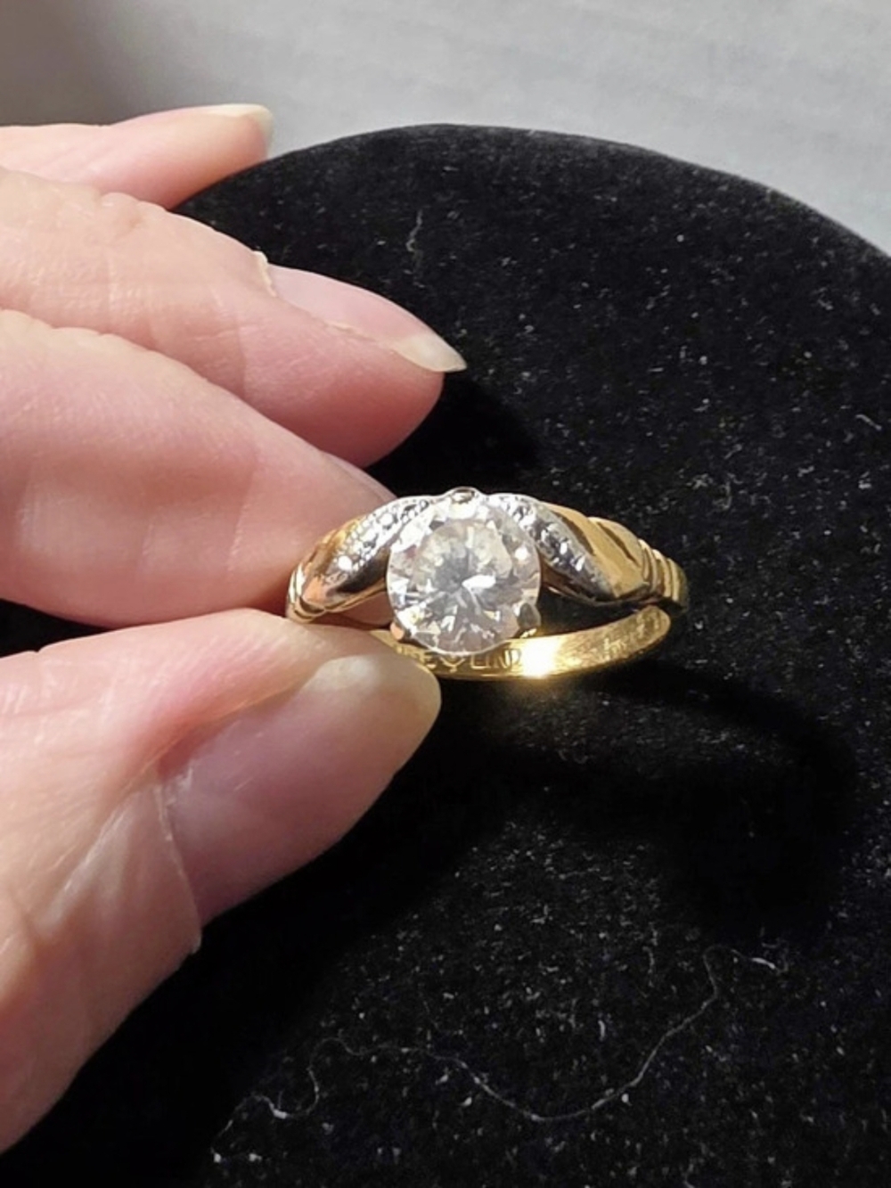 Two-Tone Solitaire Ring in Gold & Silver Like New
